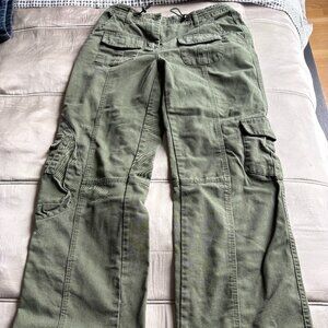 Brandy Melville Cargo pants!